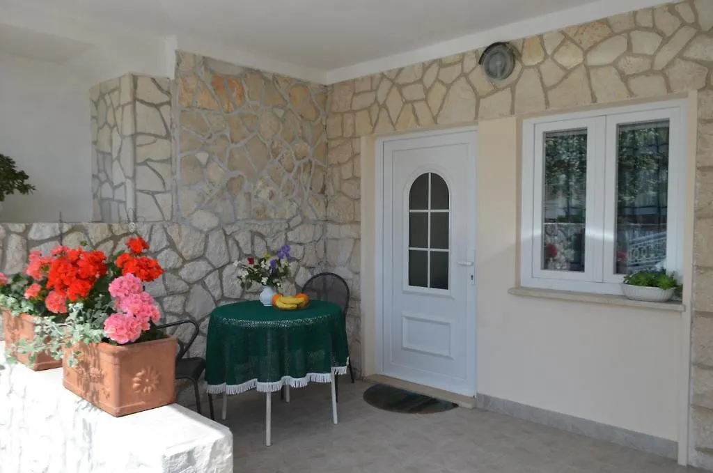 Apartments Tonka Frankovic Moscenicka Draga Guest house